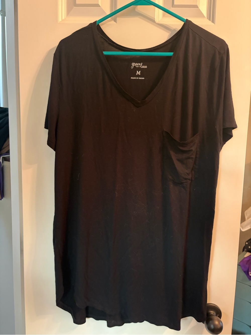 Grace & Lace Black perfect pocket tee V‑Neck Short Sleeve Tee